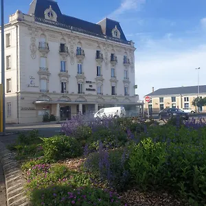 Logis Des Bourbons 3* Montlucon